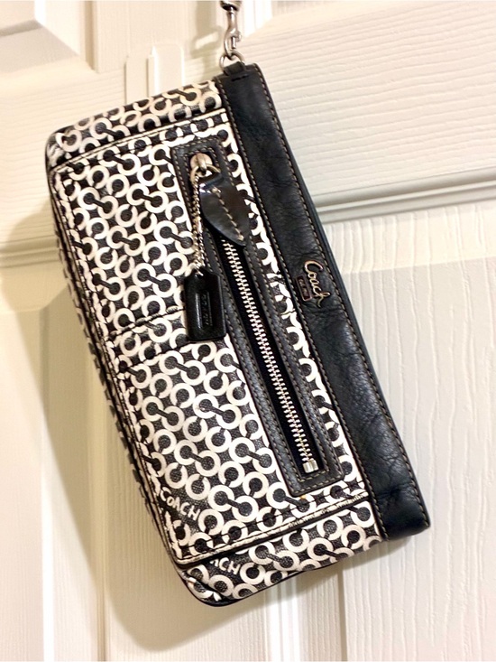 Coach Handbags - Coach Black & White Signature Zip Wristlet